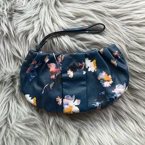 SimplyVera Blue Floral Clutch